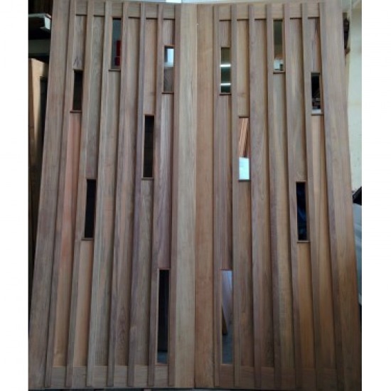 ประตูไม้สักโมเดิร์น